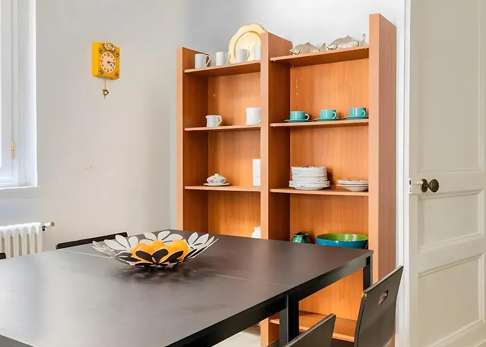 Bouquet Apartment *