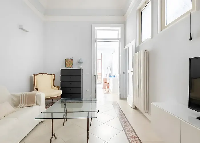 Bouquet Apartment